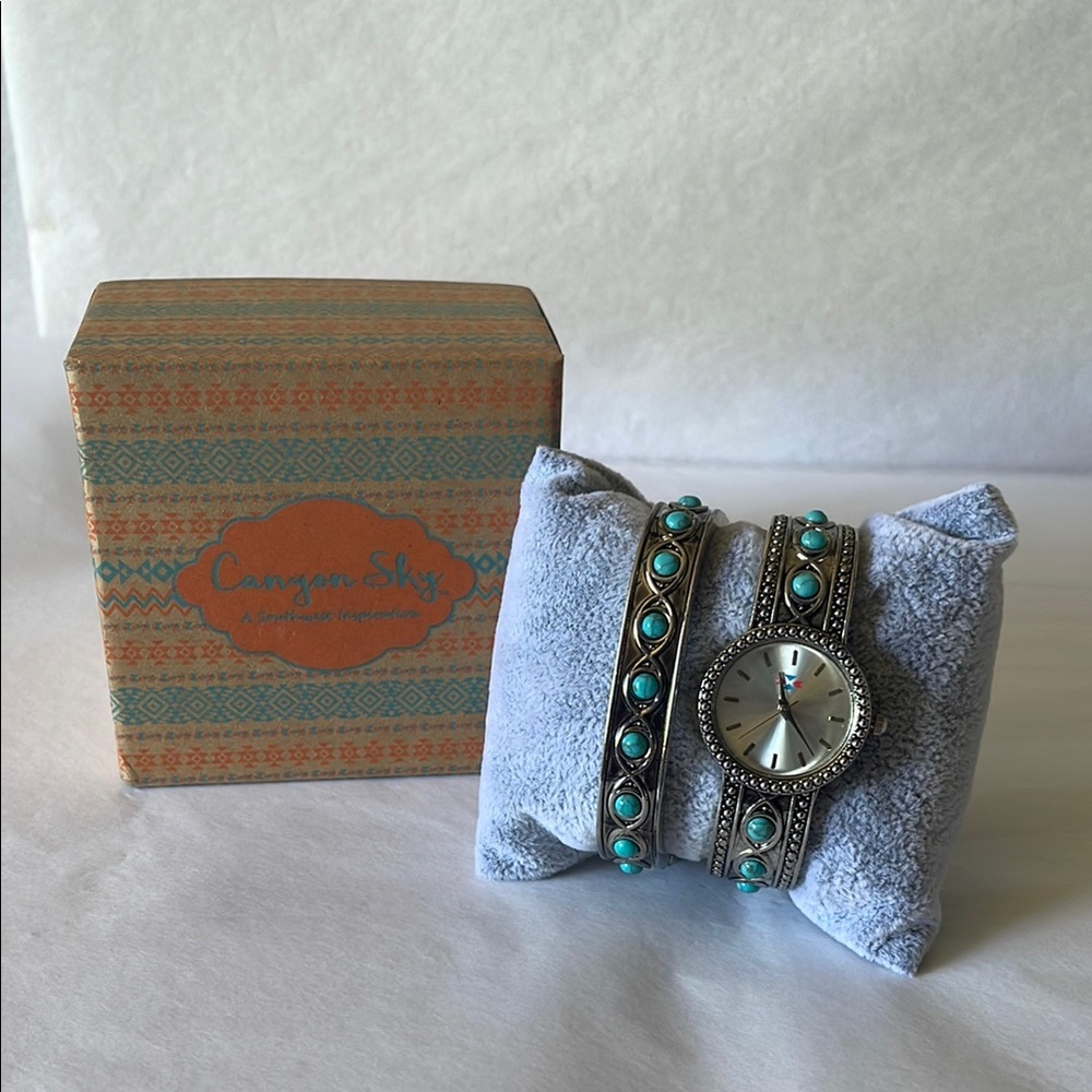 Stylish Silver Watch and Bangle‎ Set